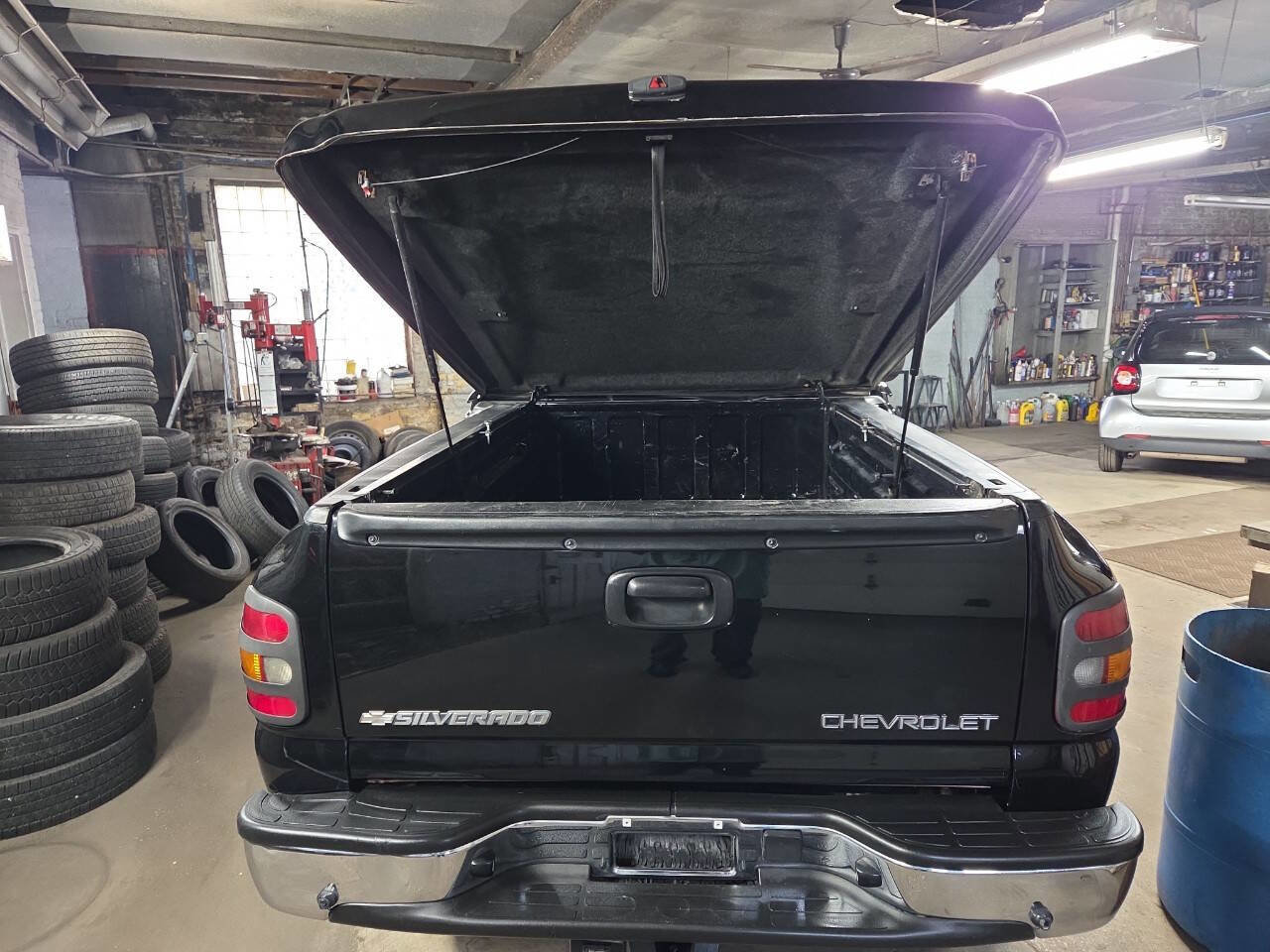 Used 2003 Chevrolet Silverado 1500 LT w/ Off-Road Package AWD/4WD image 7