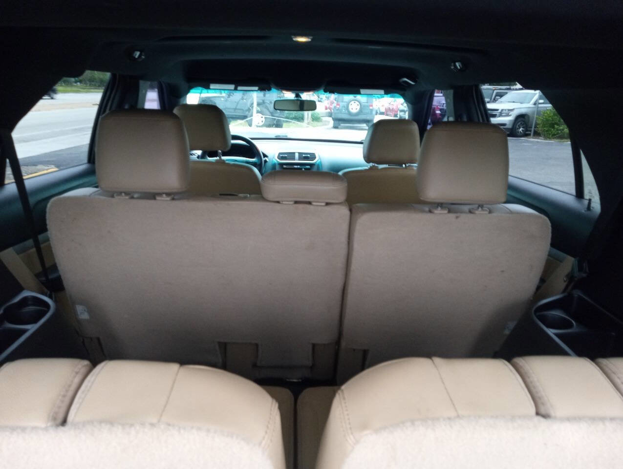Used 2016 Ford Explorer XLT w/ Equipment Group 202A FWD image 13