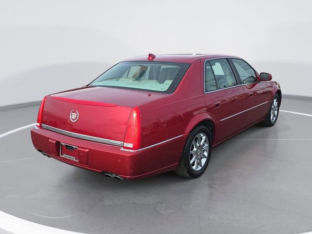 Used 2011 Cadillac DTS Luxury image 3