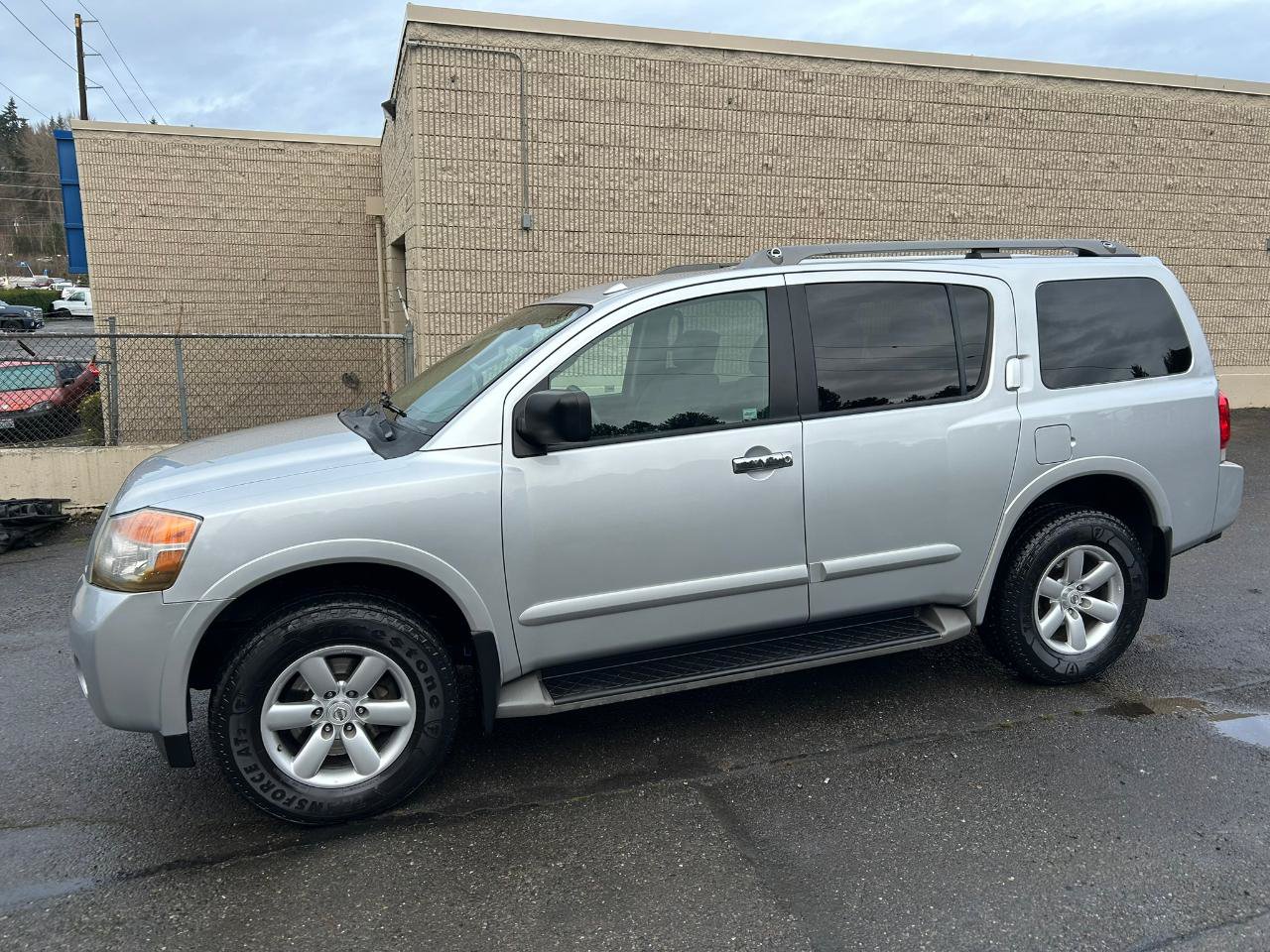 Used 2015 Nissan Armada SV AWD/4WD image 8