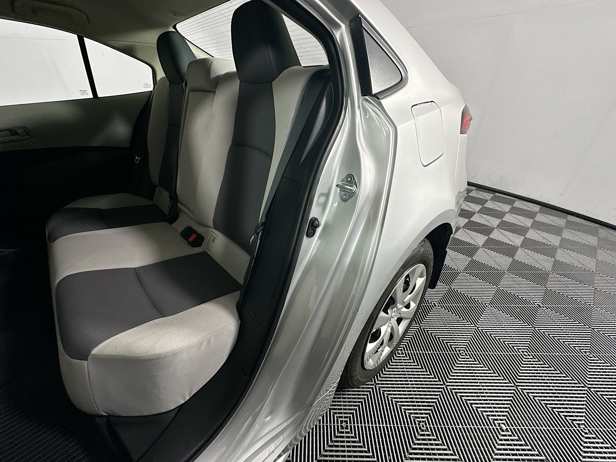 Certified 2025 Toyota Corolla LE FWD image 25