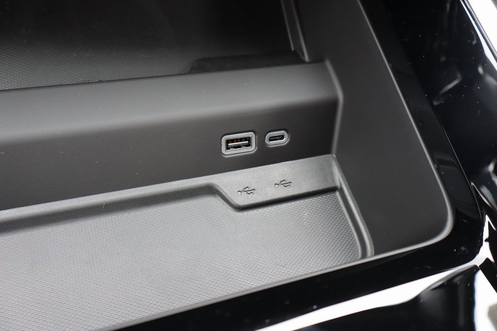 New 2026 Chevrolet Suburban LS w/ LPO, Dark Essentials Package image 15