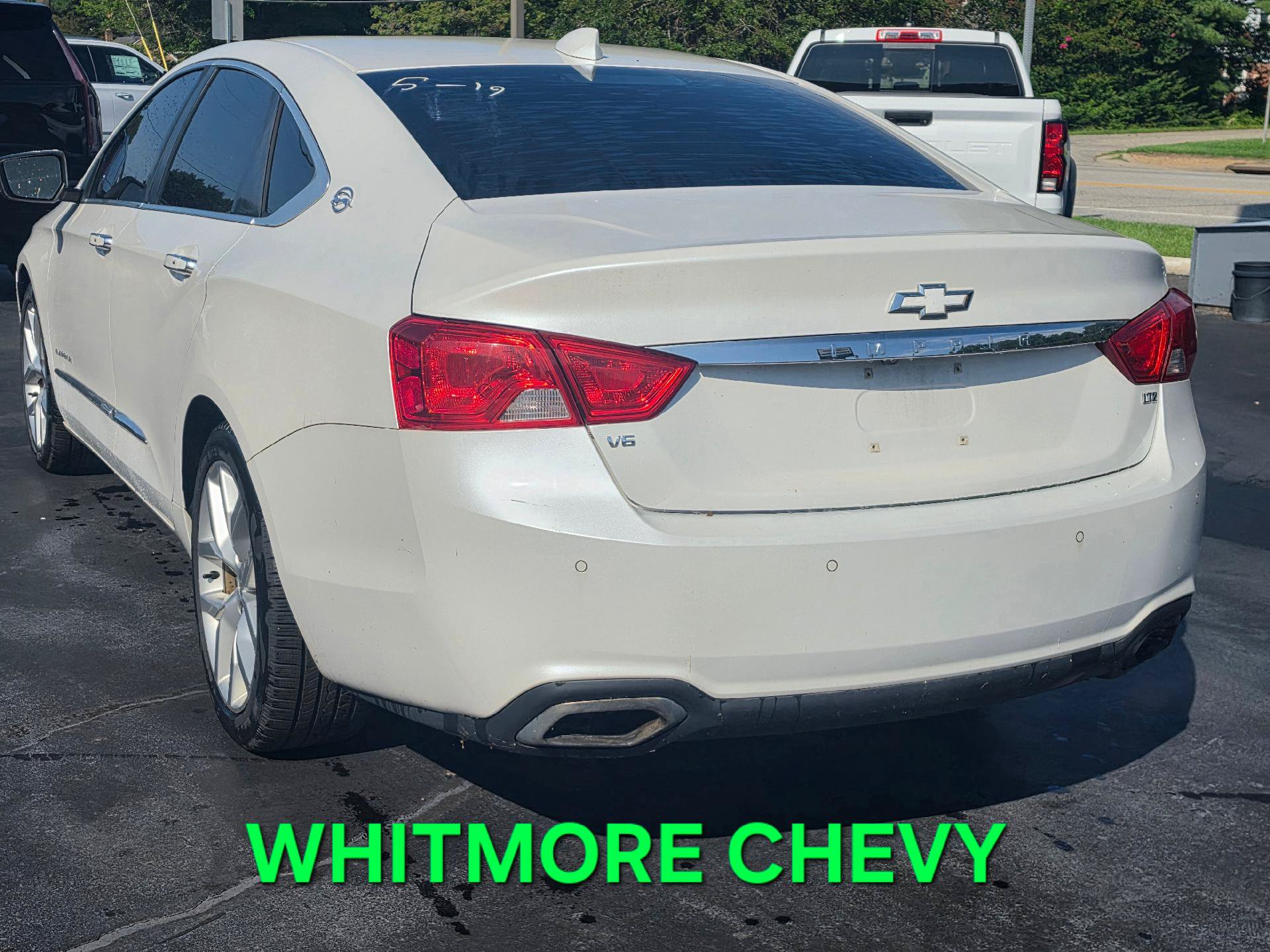 Used 2015 Chevrolet Impala LTZ FWD image 3
