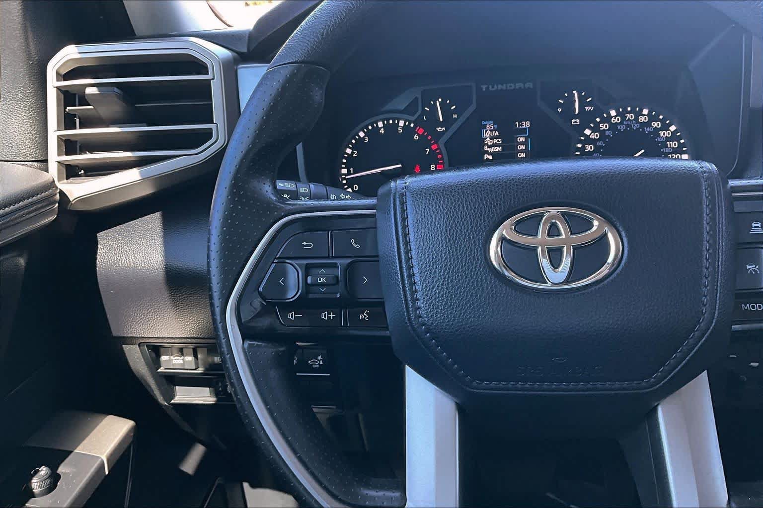 Used 2023 Toyota Tundra SR5 w/ SR5 Convenience Package AWD/4WD image 23