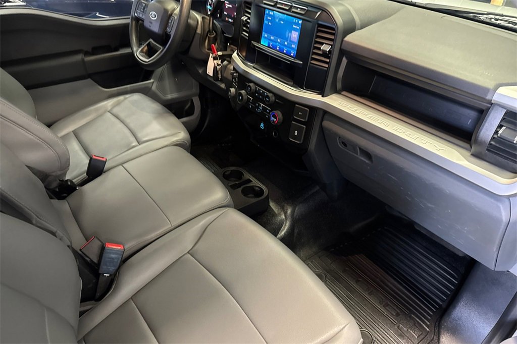 Used 2023 Ford F250 XL w/ XL Chrome Package image 13