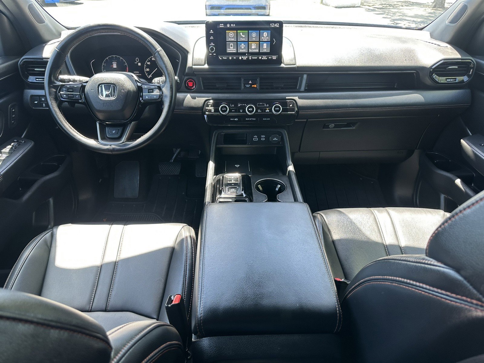 Used 2024 Honda Pilot TrailSport image 16