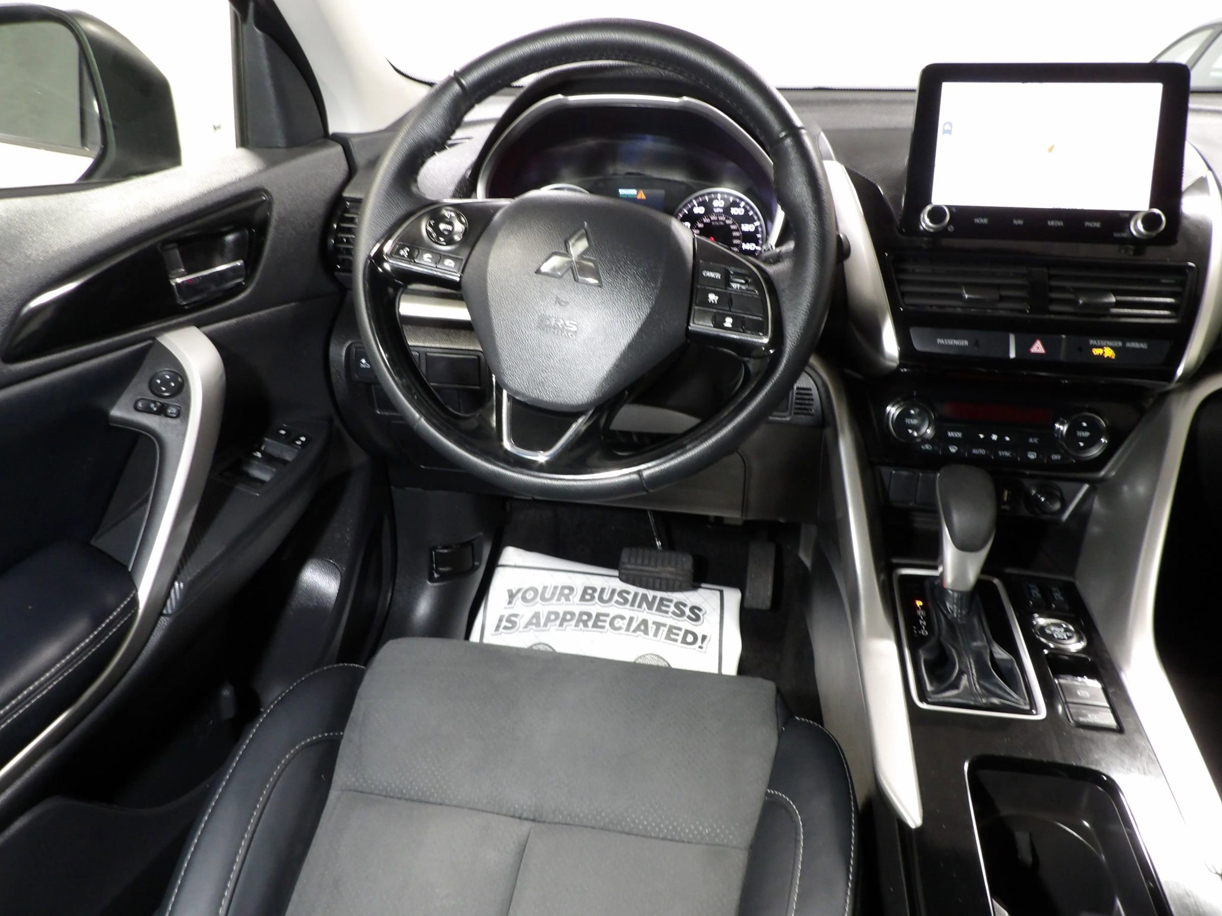 Used 2025 Mitsubishi Eclipse Cross SE image 14