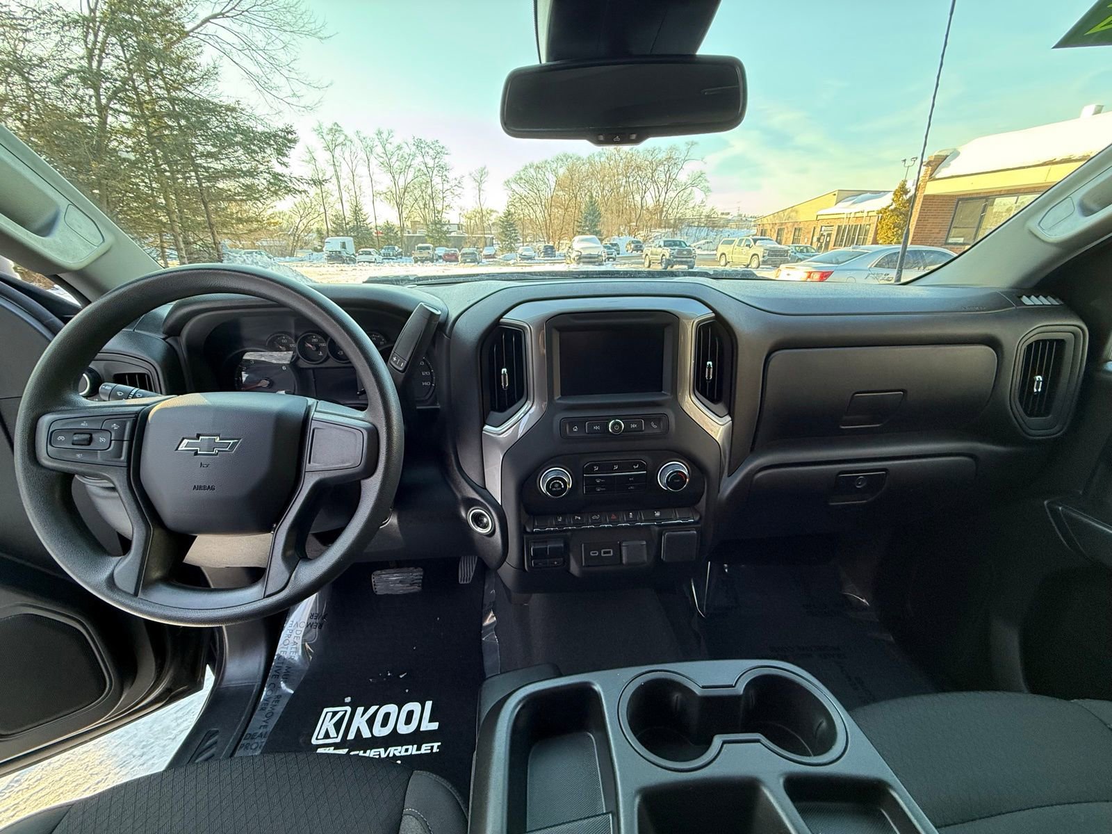 Used 2025 Chevrolet Silverado 2500 Custom w/ Custom Value Package image 17