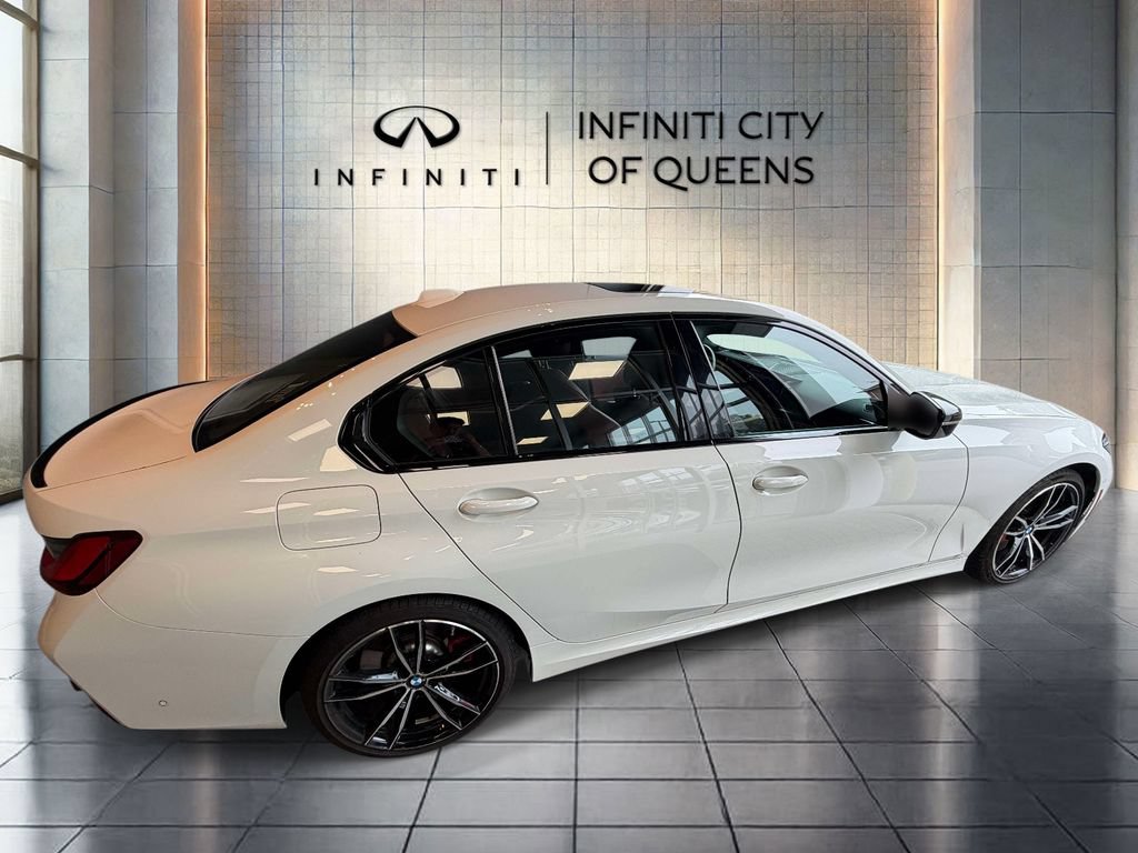 Used 2023 BMW 330i xDrive Sedan w/ M Sport Package AWD/4WD image 11