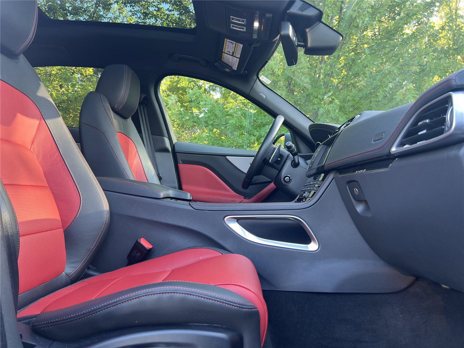 Used 2018 Jaguar F-PACE R-Sport AWD/4WD image 24