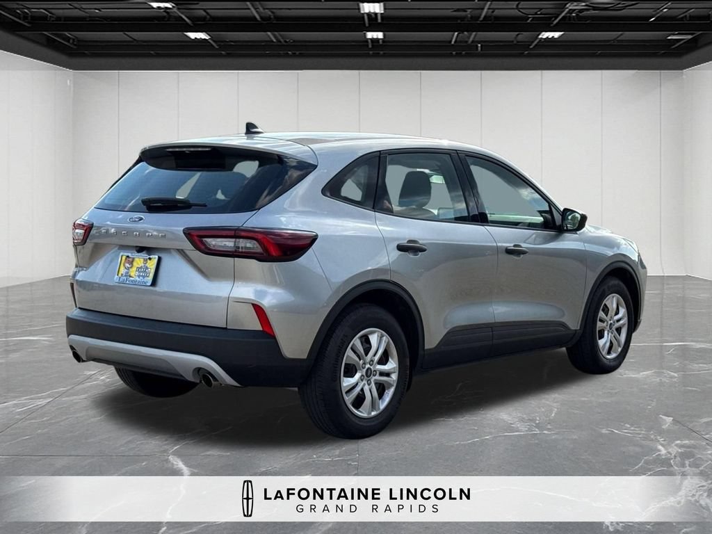 Used 2023 Ford Escape FWD image 5