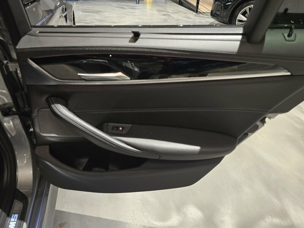 Used 2018 BMW M5 AWD/4WD image 32