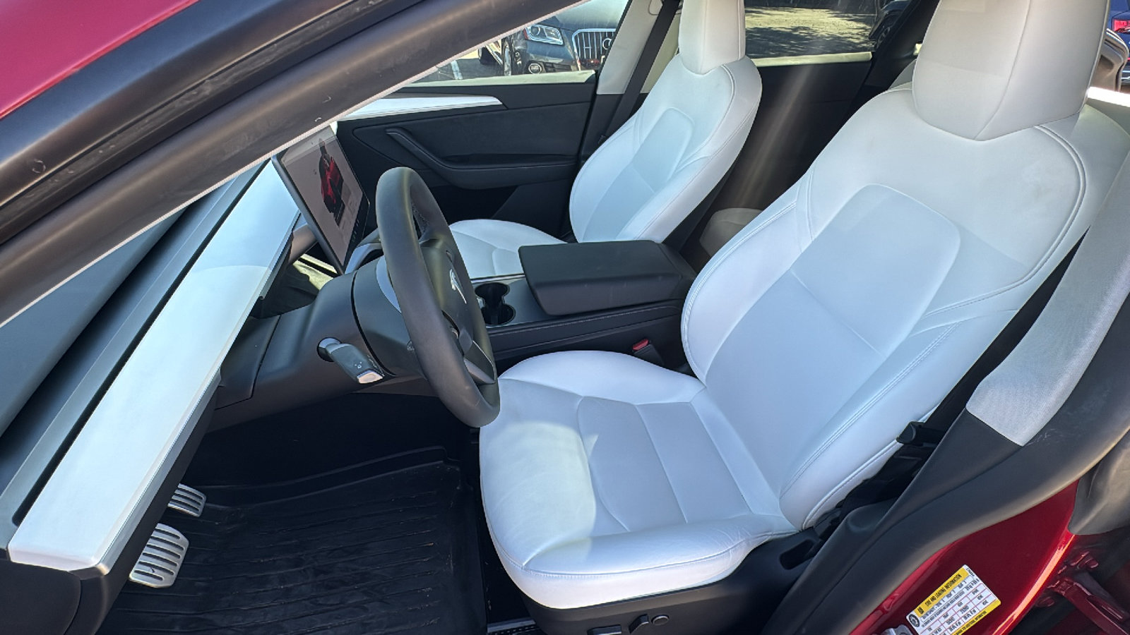 Used 2024 Tesla Model Y Performance image 14