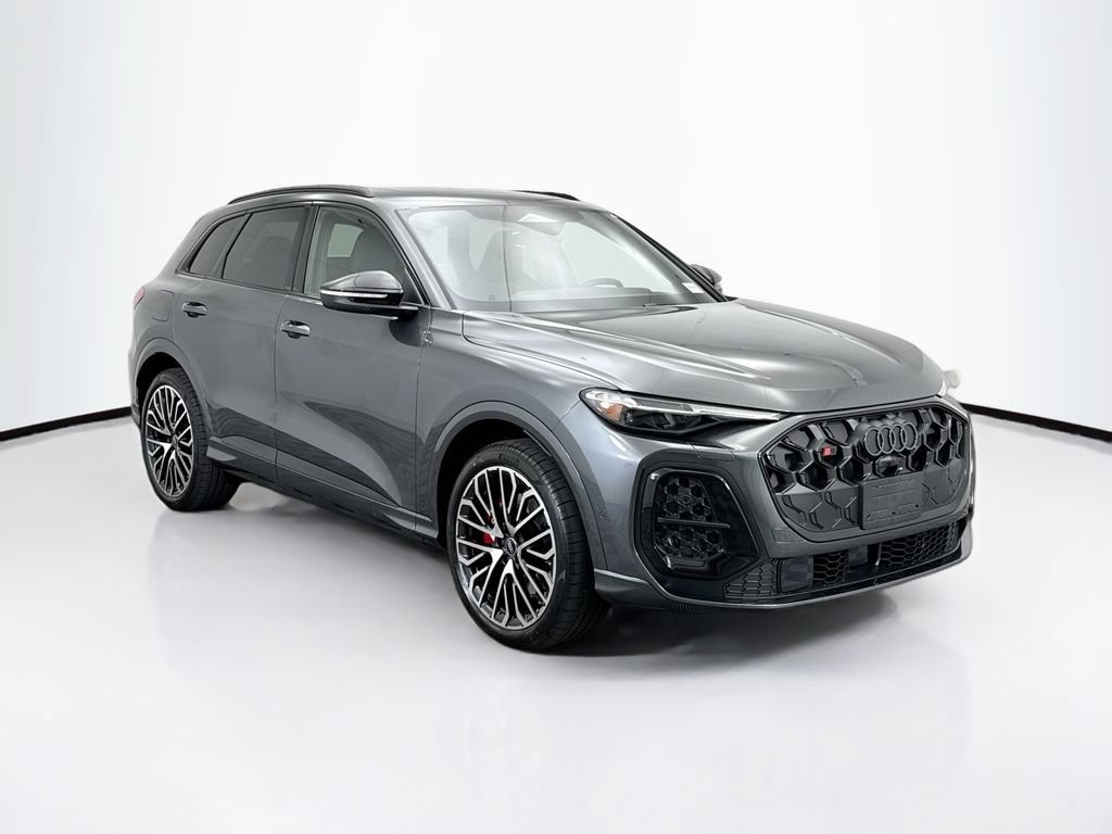 Certified 2025 Audi SQ5 Prestige AWD/4WD image 3