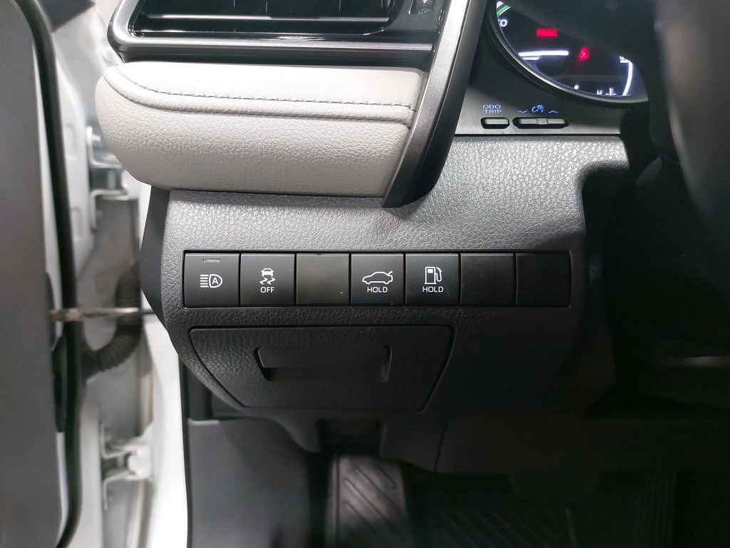 Used 2019 Toyota Camry XLE image 40