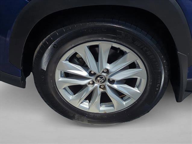Certified 2024 Toyota Corolla Cross LE AWD/4WD image 28