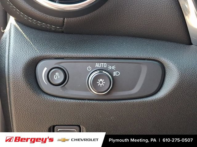 Used 2019 Chevrolet Blazer LT FWD image 28