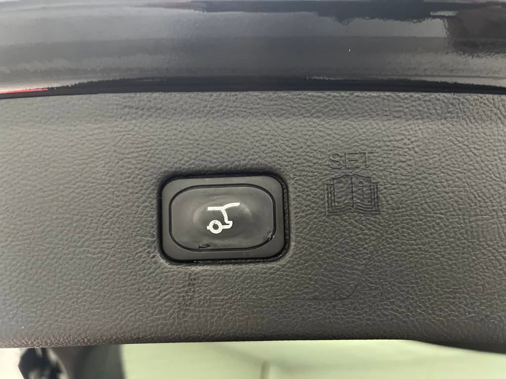 Used 2024 Ford Edge Titanium image 35