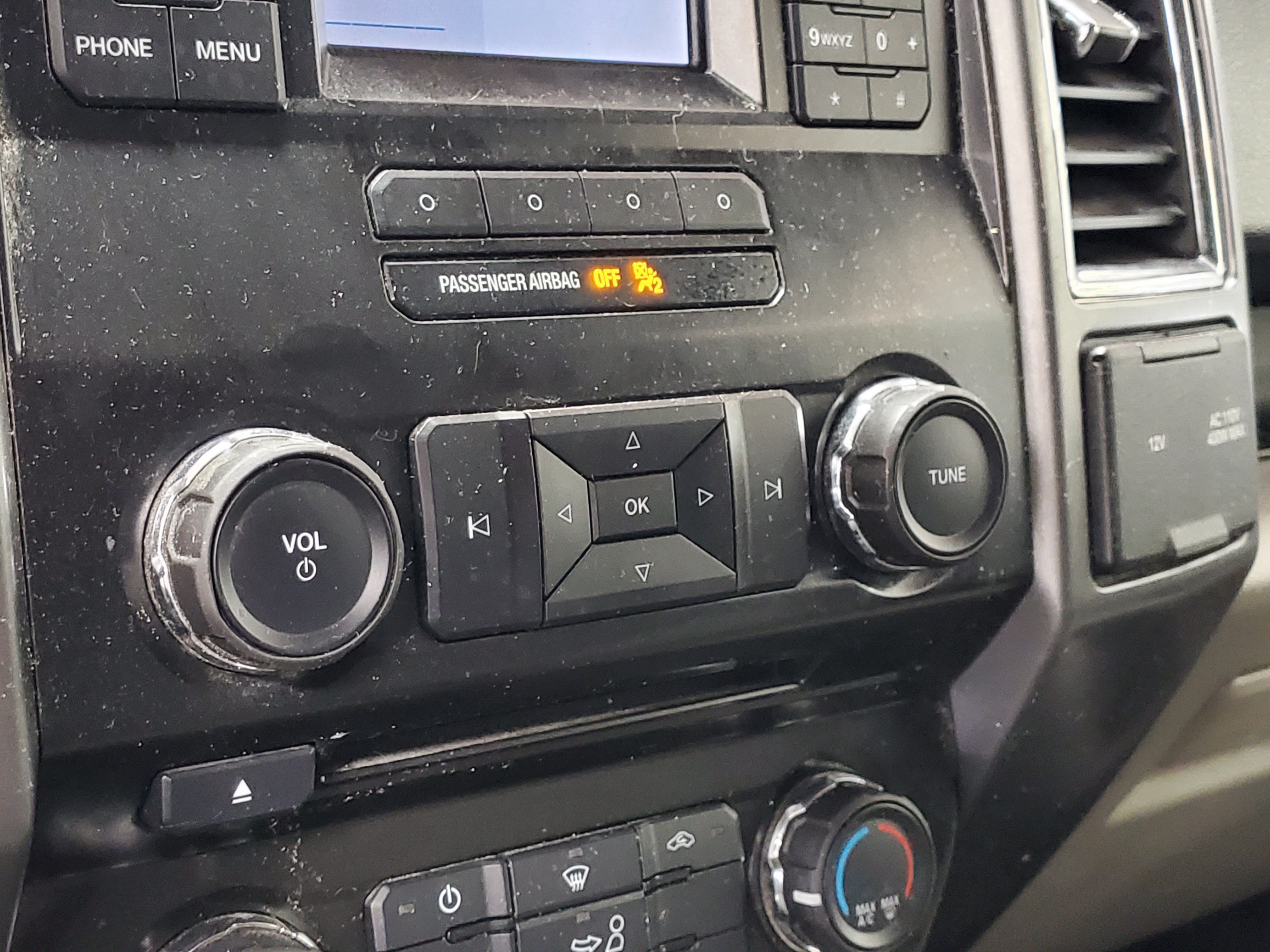 Used 2015 Ford F150 XLT w/ Equipment Group 301A Mid AWD/4WD image 29