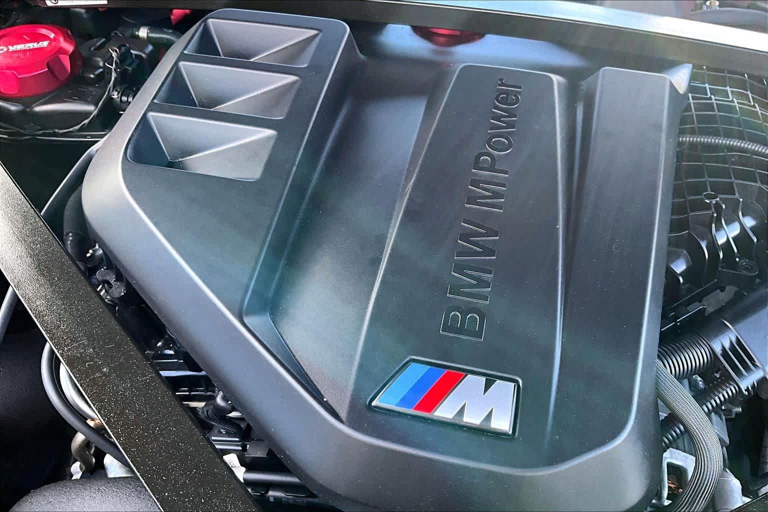 Used 2023 BMW M4 xDrive Competition w/ M Carbon Exterior Package AWD/4WD image 33