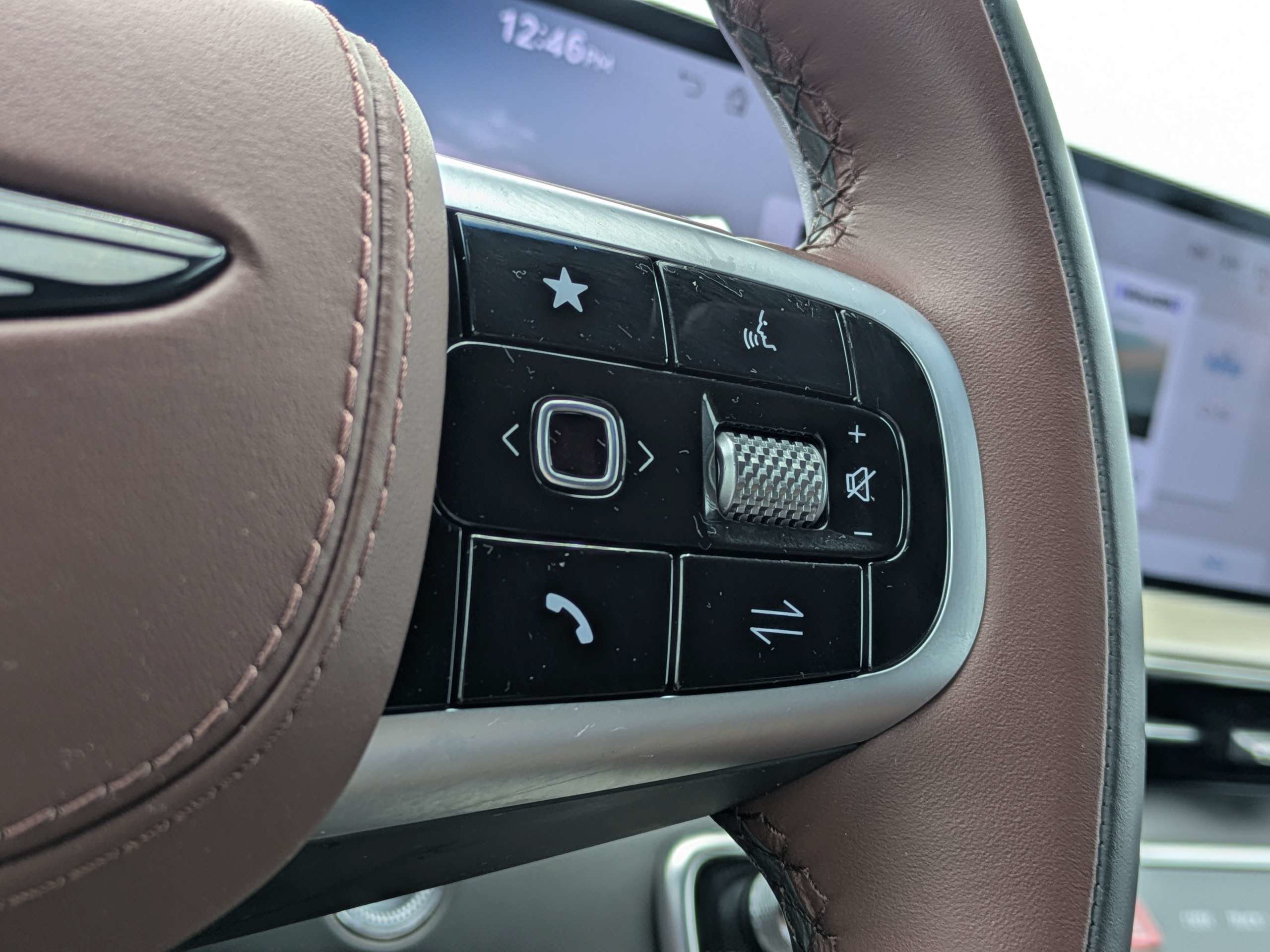 Certified 2025 Genesis GV80 3.5T Prestige AWD/4WD image 28