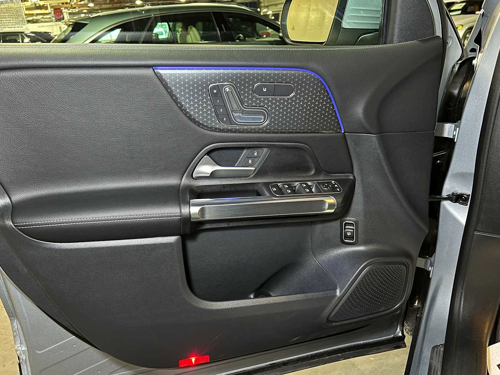 Certified 2025 Mercedes-Benz GLB 250 4MATIC image 20