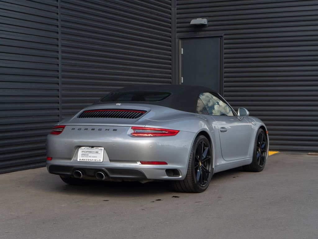 Used 2017 Porsche 911 Carrera S image 9