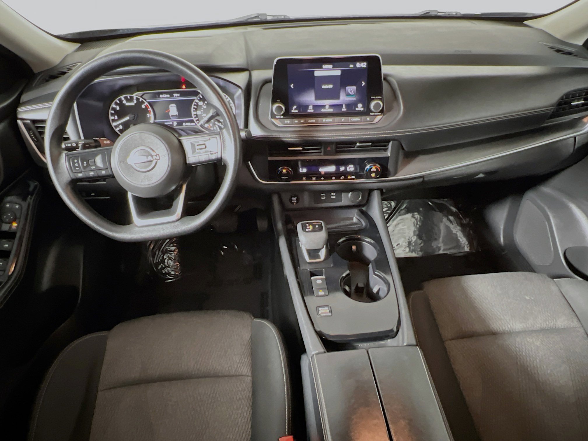 Used 2024 Nissan Rogue SV FWD image 30