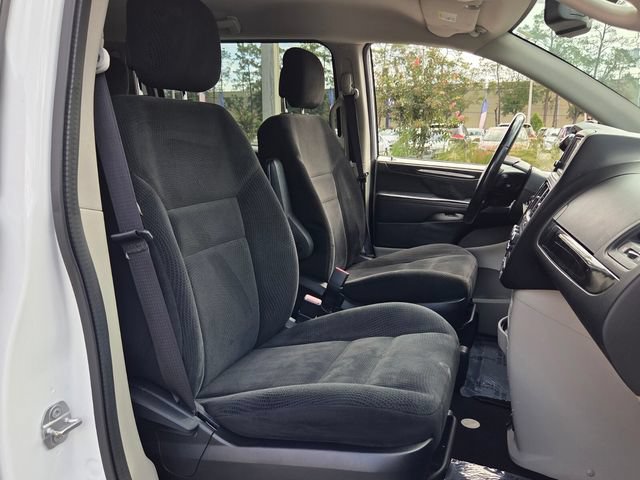 Used 2016 Dodge Grand Caravan SE w/ Quick Order Package 29E SE FWD image 19