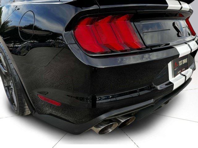 Used 2021 Ford Mustang Shelby GT500 w/ Carbon Fiber Track Pack RWD image 17