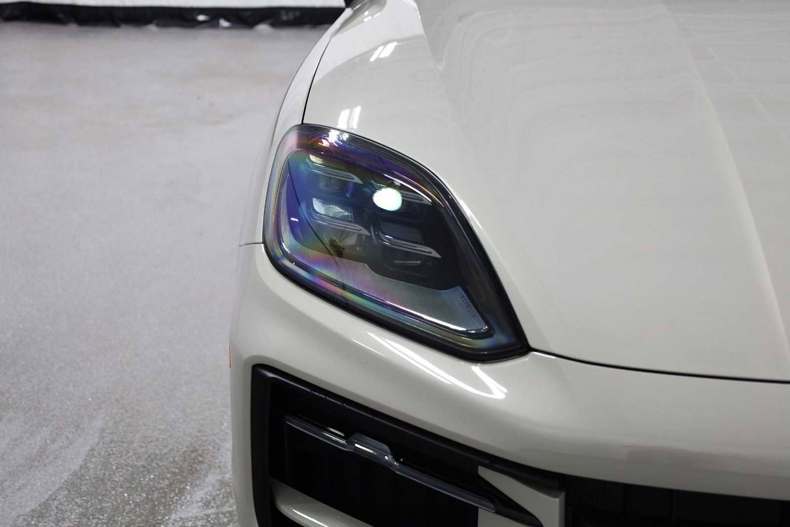 New 2026 Porsche Cayenne AWD/4WD image 13