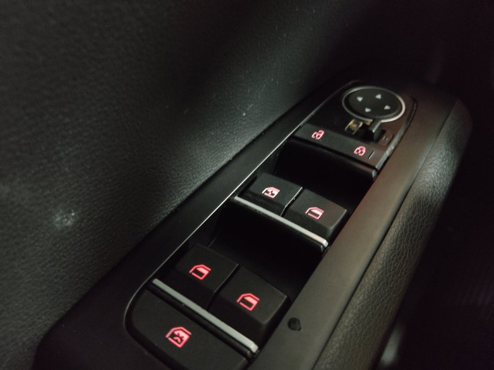 Used 2020 Kia Soul GT-Line Turbo FWD image 27