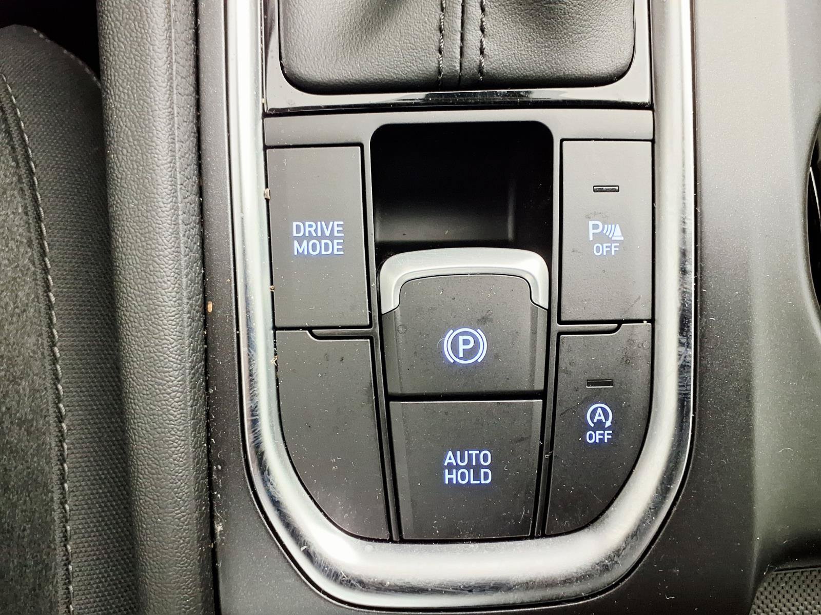 Used 2019 Hyundai Santa Fe SEL FWD image 22