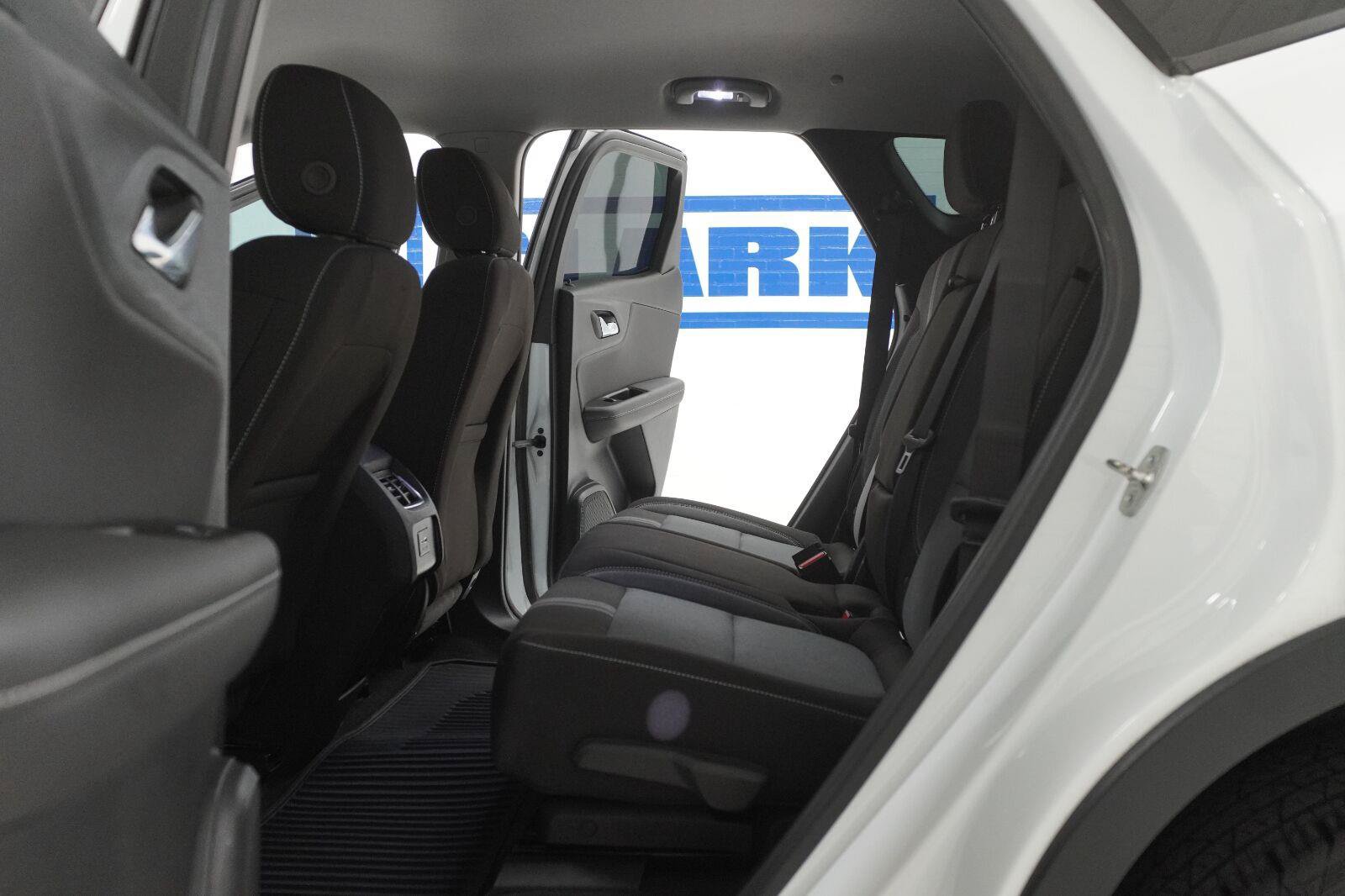 Used 2026 Chevrolet Blazer LT w/ Convenience Package FWD image 24