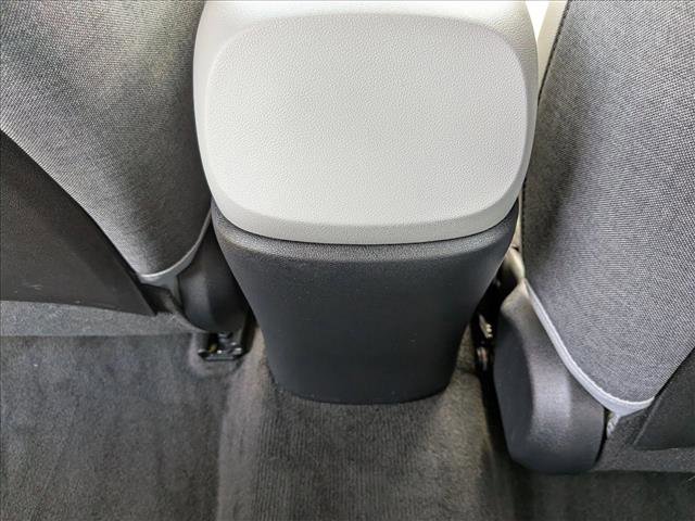 Used 2021 Hyundai Elantra Limited image 18