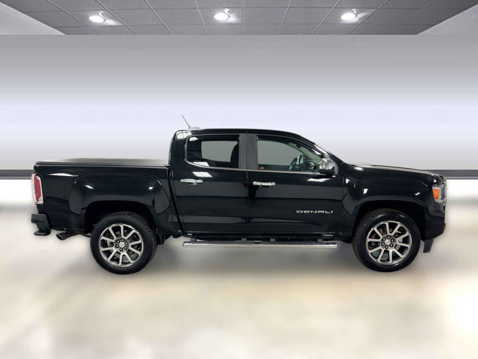 Used 2021 GMC Canyon Denali image 7