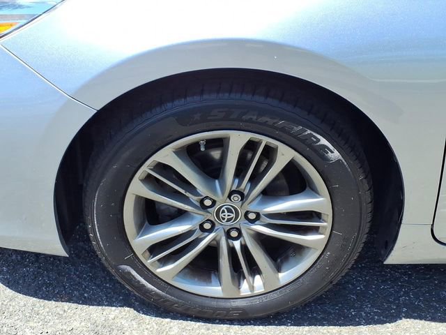 Used 2015 Toyota Camry SE FWD image 9