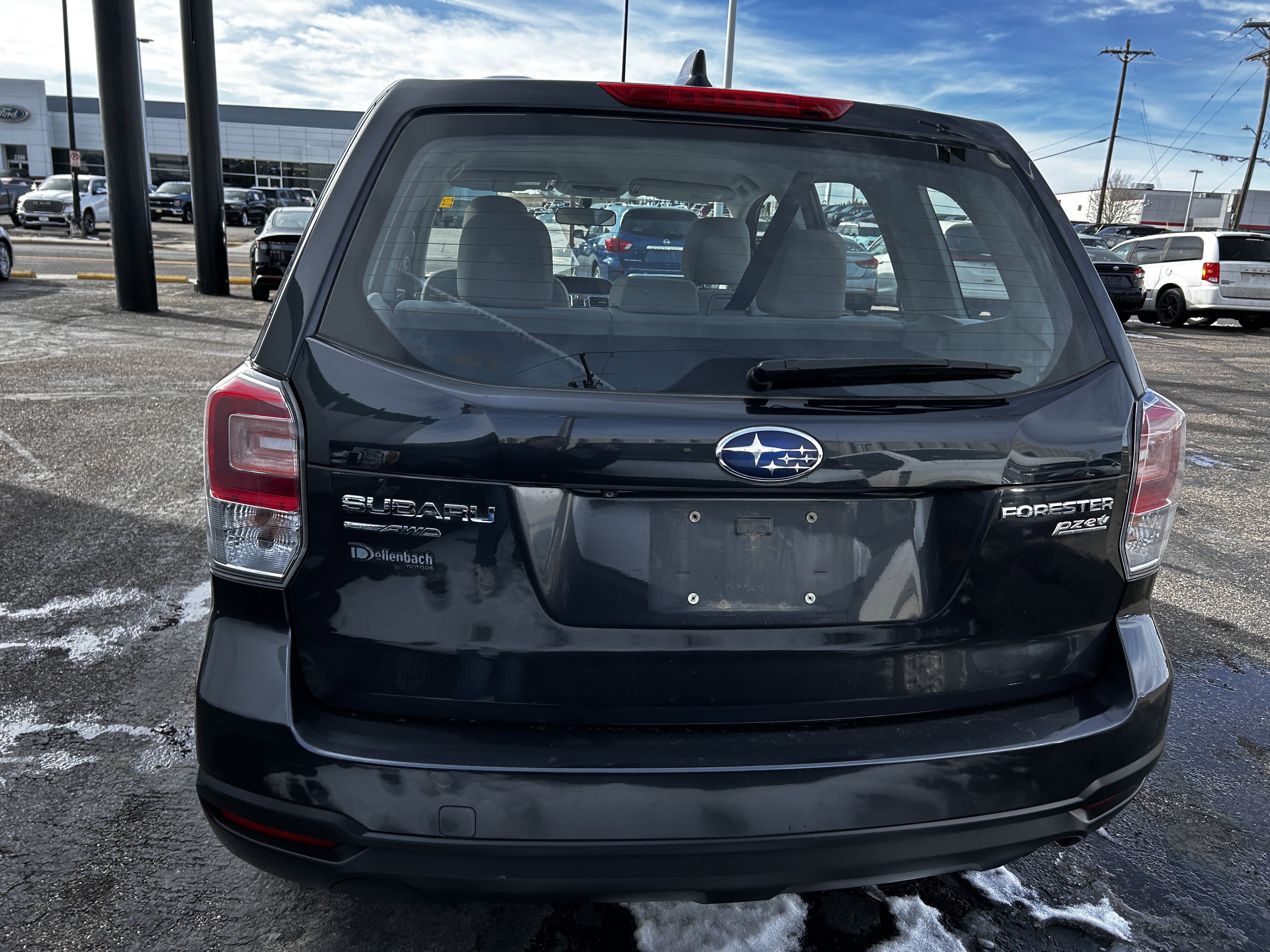 Used 2017 Subaru Forester 2.5i image 4