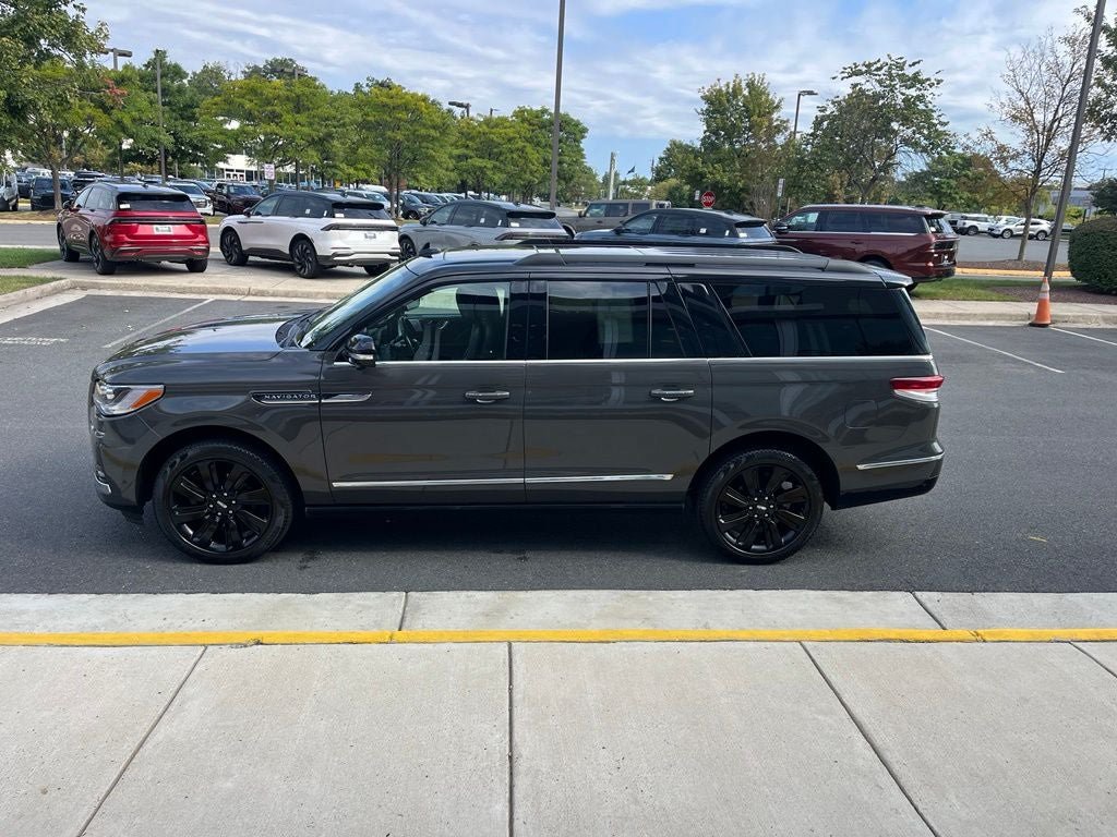Certified 2023 Lincoln Navigator L Black Label AWD/4WD image 6