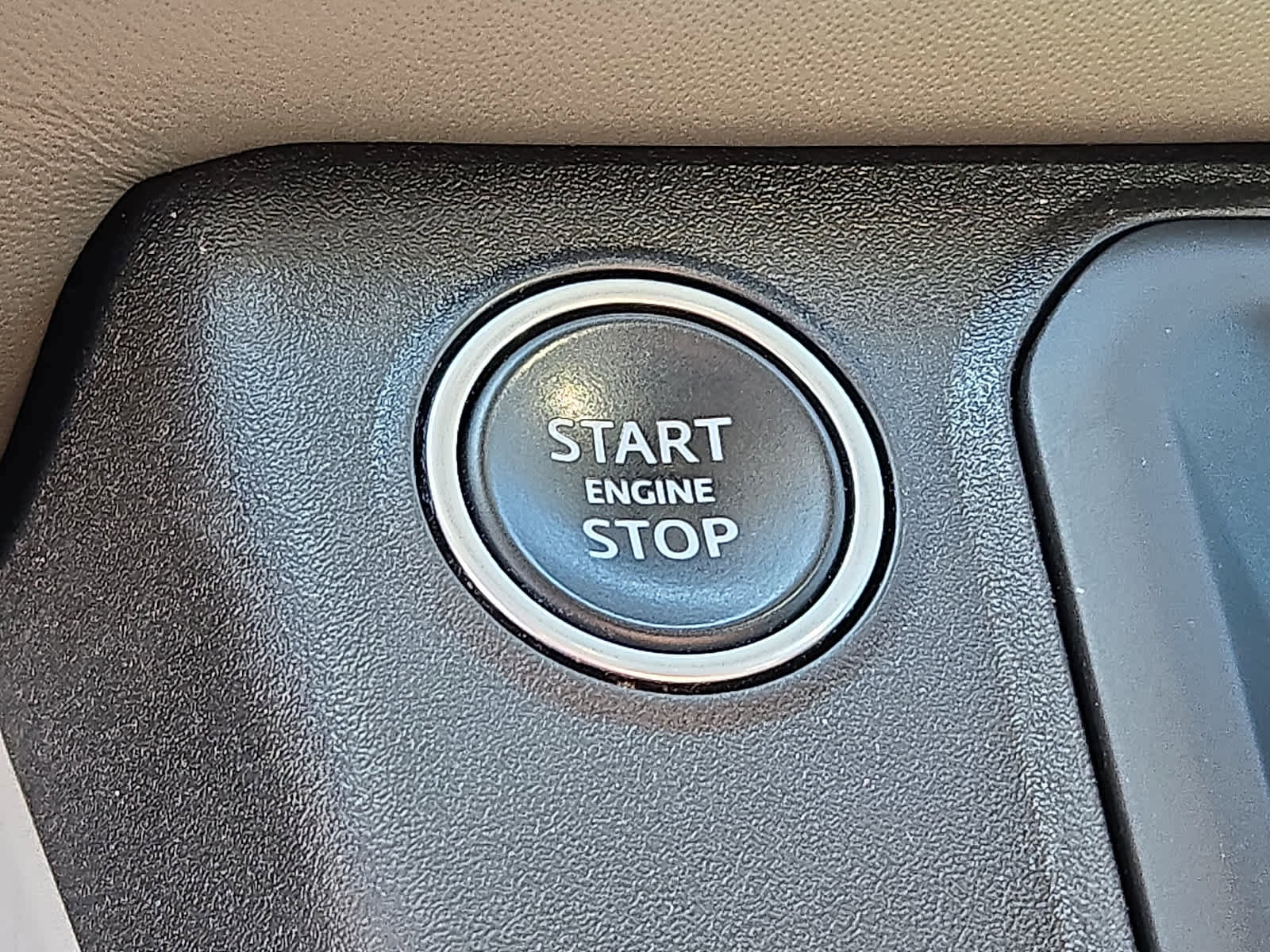 Used 2020 Land Rover Defender 110 HSE image 26