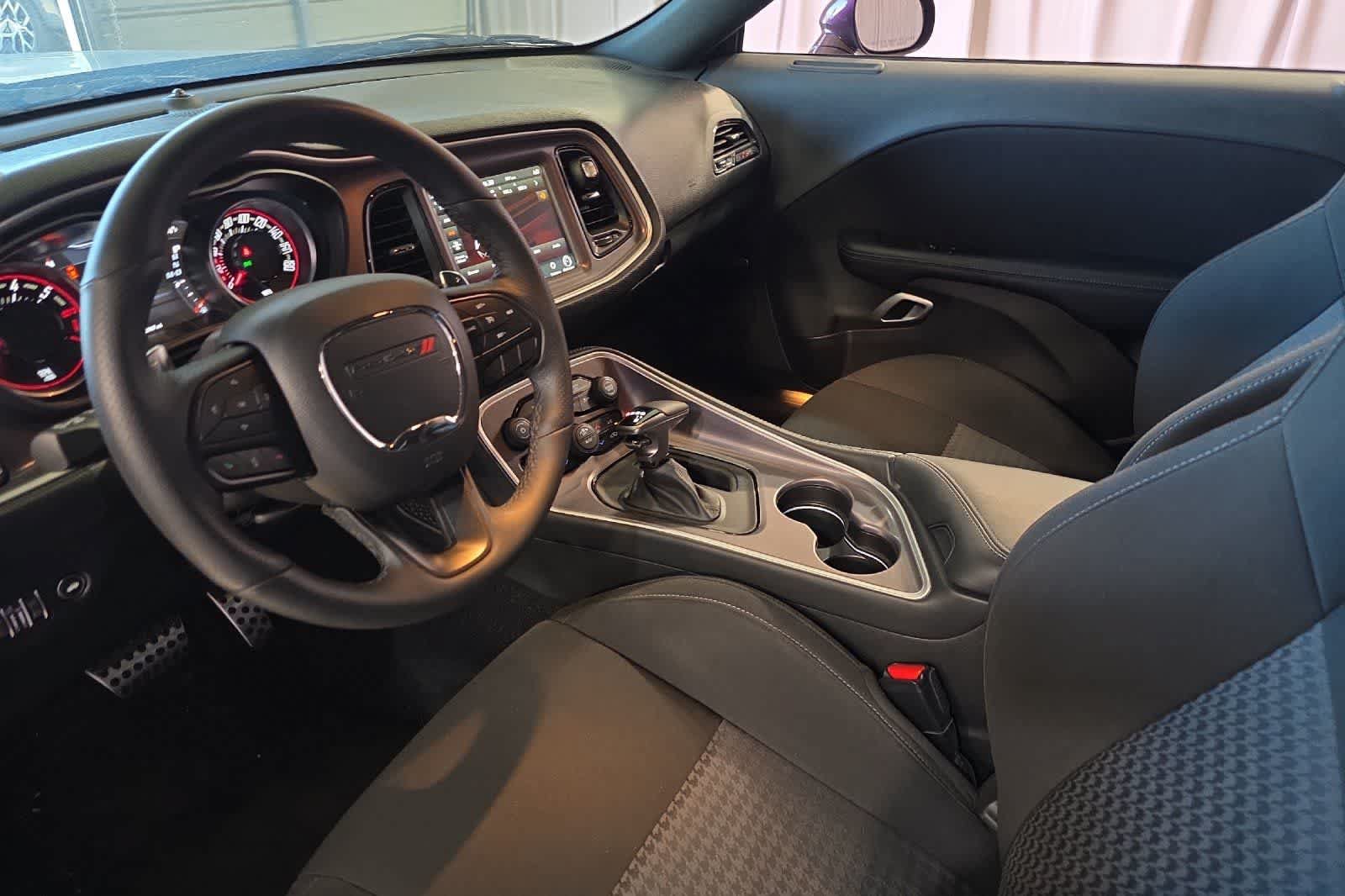 Used 2022 Dodge Challenger R/T Scat Pack RWD image 14