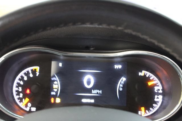 Used 2022 Jeep Grand Cherokee Laredo E AWD/4WD image 15