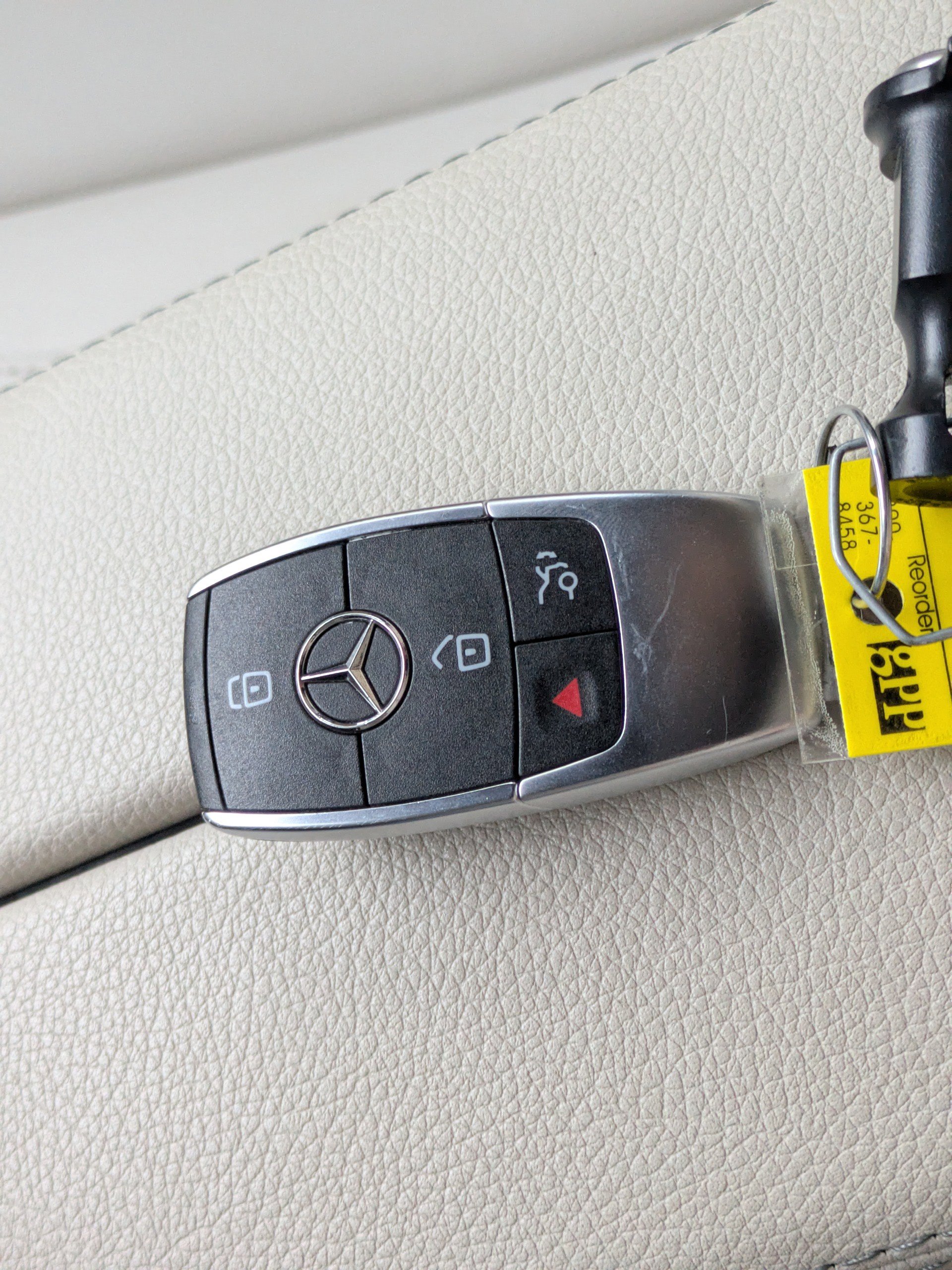 Certified 2023 Mercedes-Benz EQB 300 4MATIC image 27