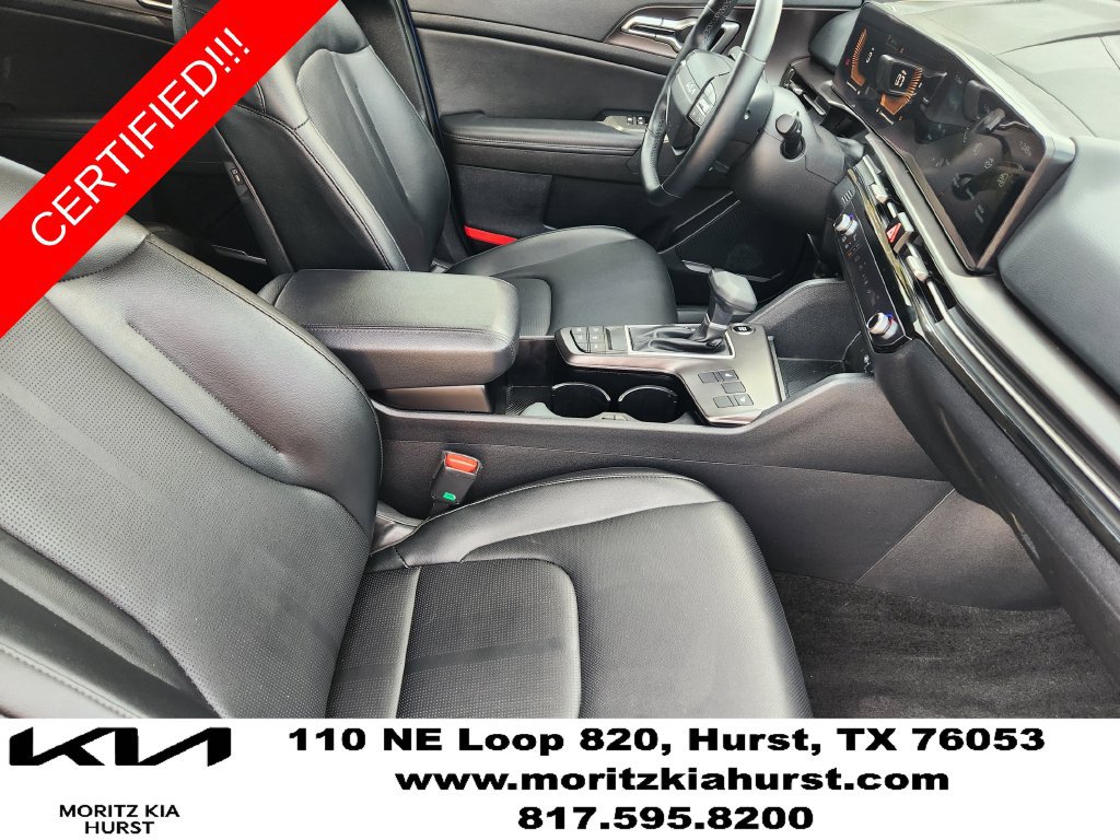Certified 2026 Kia Sportage EX w/ EX Panorama Roof Package FWD image 19
