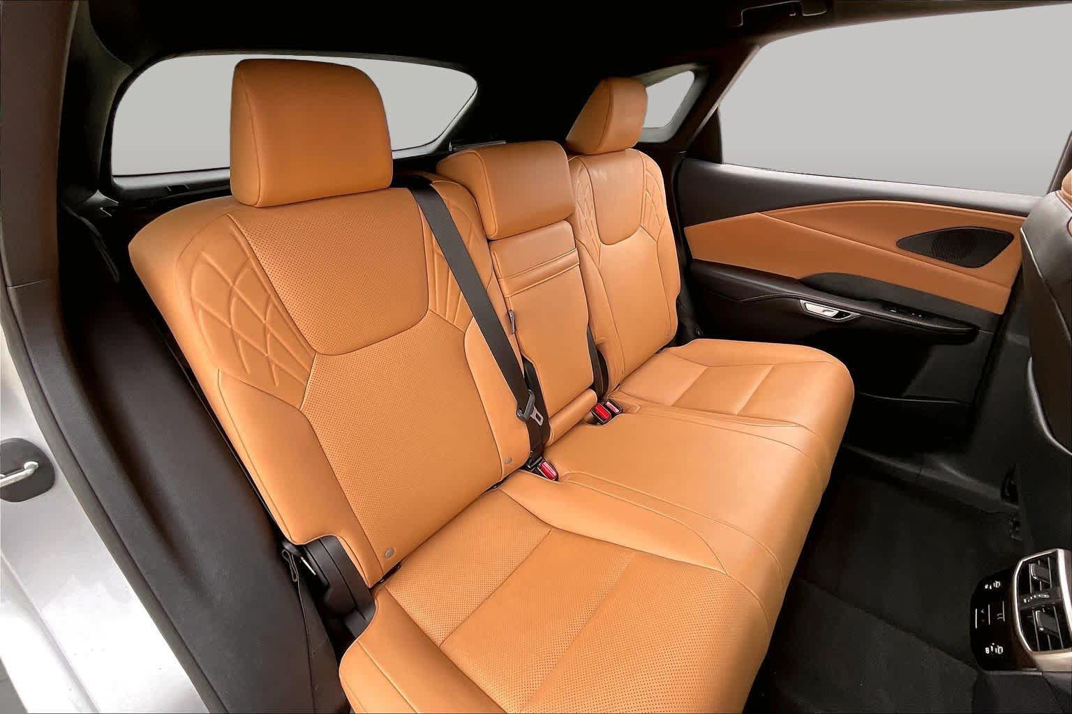Used 2024 Lexus RX 350 Premium w/ Accessory Package (Z1) FWD image 17