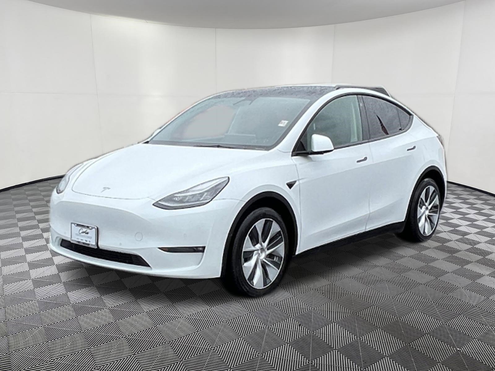 Used 2021 Tesla Model Y Long Range AWD/4WD image 3