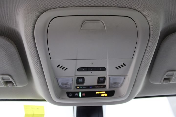 Used 2021 GMC Acadia Denali w/ Denali Technology Package AWD/4WD image 45