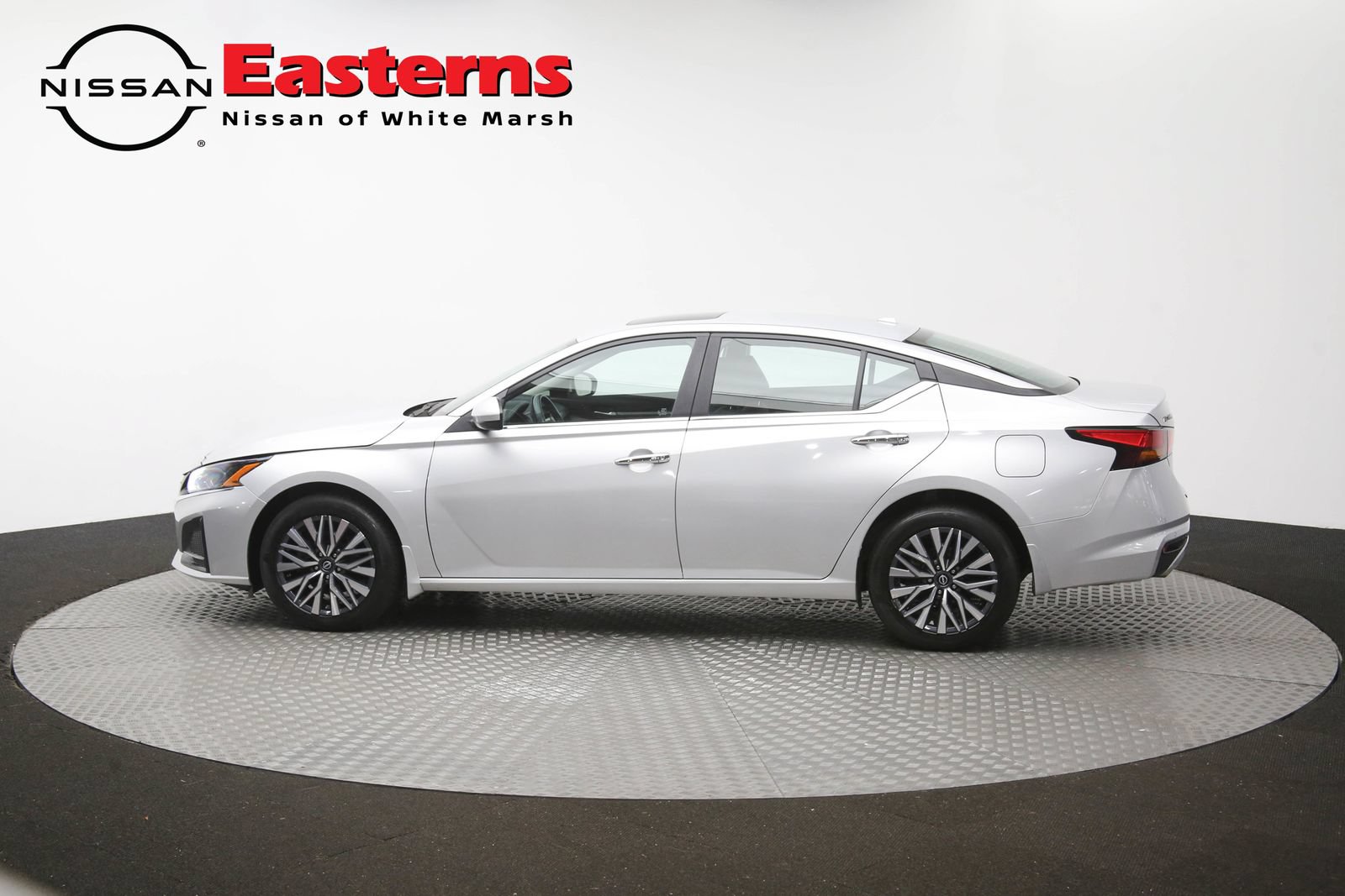 Used 2023 Nissan Altima 2.5 SV w/ SV Premium Package AWD/4WD image 60