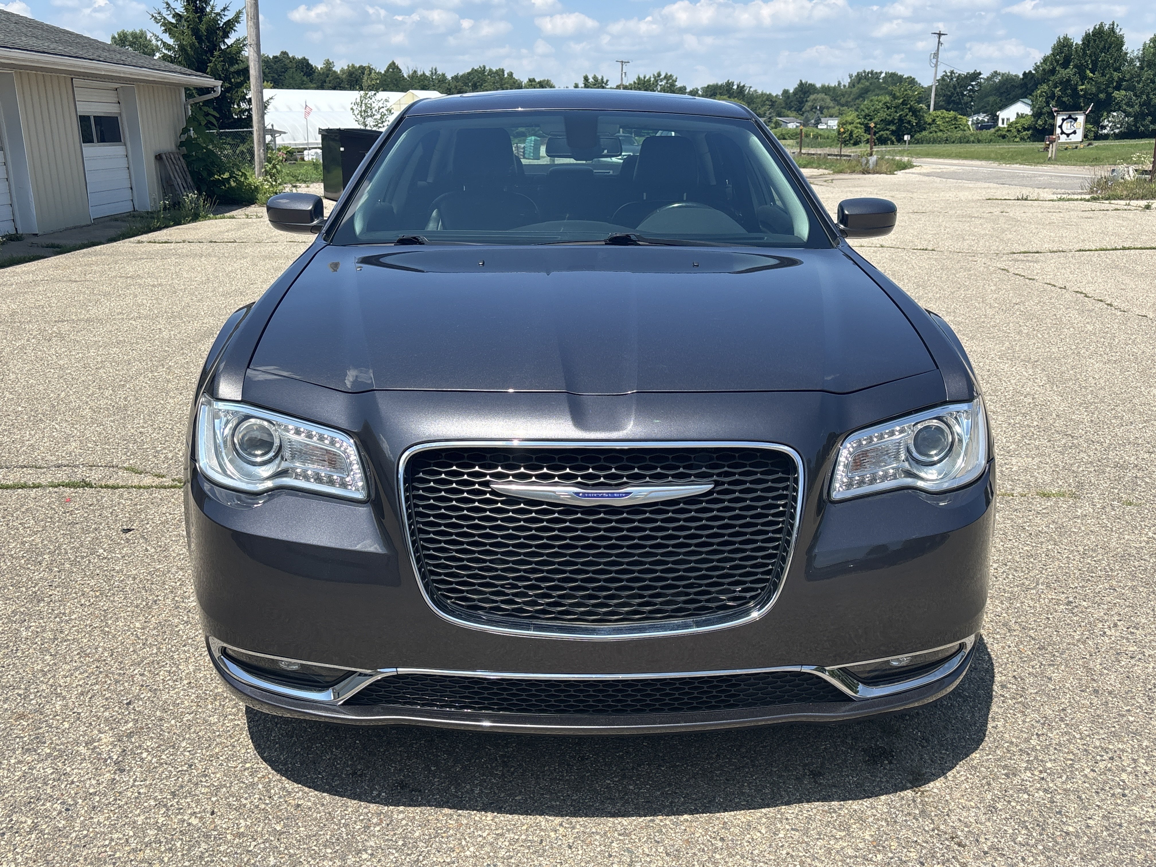 Used 2020 Chrysler 300 Touring L w/ Value Package RWD image 13