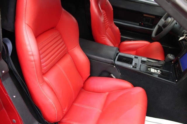Used 1989 Chevrolet Corvette Convertible RWD image 7